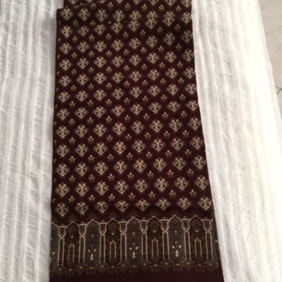 scarves - Picture 7 of 7